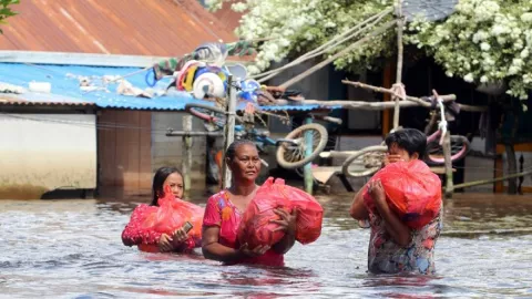 Alhamdulillah, Banjir di Kalimantan Barat Mulai Surut - GenPI.co