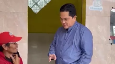 Heboh Aksi Receh Erick Thohir di Toilet SPBU, Pengamat Bersuara - GenPI.co