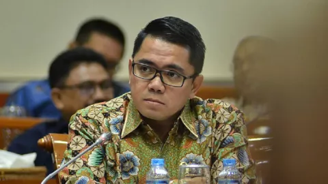 Anggota DPR Arteria Dahlan Minta Maaf, Siap Menerima Sanksi - GenPI.co