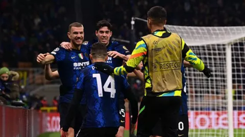 Inter vs Shakhtar 2-0: Kutukan Hilang, Memang Keren Sih - GenPI.co