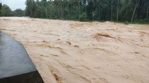 Mohon Doanya! 4 Kecamatan di Hulu Kalsel Diterjang Banjir - GenPI.co