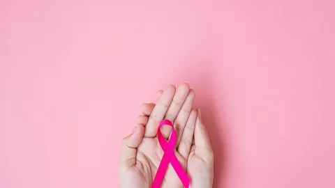 Ini 3 Mitos Soal Kanker Payudara, Jangan Mudah Percaya! - GenPI.co