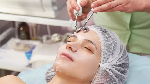 3 Tren Kecantikan yang Hits Selama 2022, Mulai dari Rambut Hingga Skincare - GenPI.co