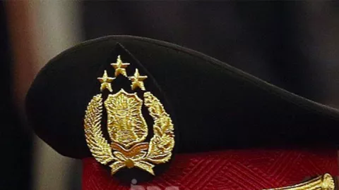 Sentil Polisi Sowan ke Ormas, Direktur LKAB Bongkar Soal Mafia - GenPI.co