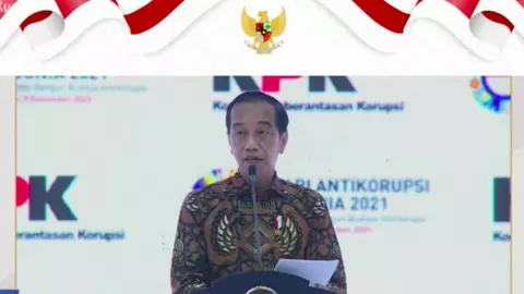 Jokowi Sentil Ketua KPK Firli Bahuri, Jleb - GenPI.co