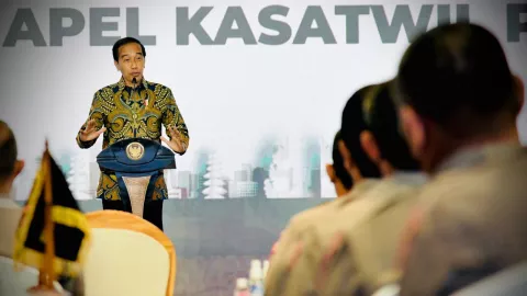 Polisi Sowan ke Ormas Bermasalah, Publik Menggugat Hebat - GenPI.co