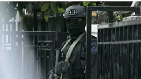 Terduga Teroris di Batam Bertugas Menyebarkan Celengan Masjid - GenPI.co