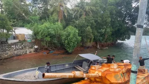 Cerita Kapal Kayu yang Mengevakuasi Benda Mirip Tank di Kepri - GenPI.co