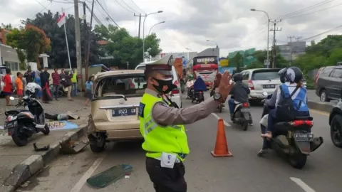 Truk Bikin Tabrakan Beruntun, 2 Pejalan Kaki Tewas di Tangerang - GenPI.co