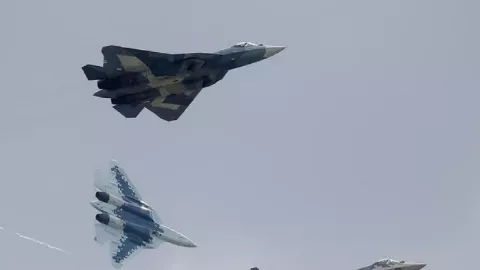 Jet Sukhoi Rusia Meraung di Langit Suriah, Benteng Oposisi Remuk - GenPI.co