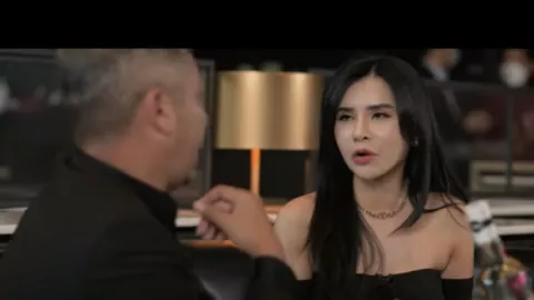 Maria Vania Buka Semuanya, Aktor Ganteng Kewalahan - GenPI.co