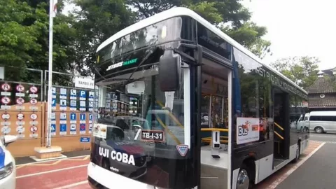 Bus Low Deck Ramah Difabel Mulai Diuji Coba di Solo - GenPI.co
