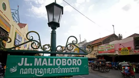 Relokasi Muliakan PKL Malioboro, Sebut Pemda DIY - GenPI.co