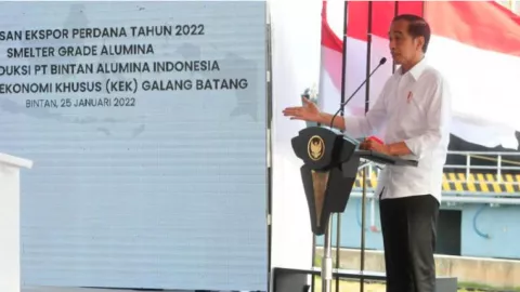 Jokowi Lepas Ekspor Perdana Smelter Grade Alumina di Bintan - GenPI.co
