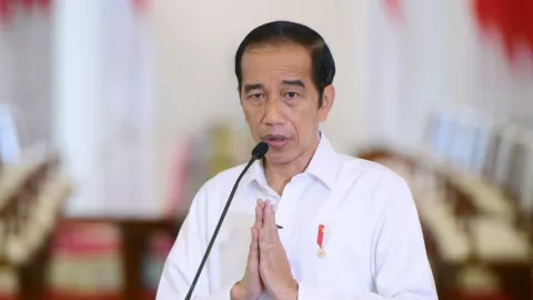 Presiden Jokowi Sentil Kapolri, Titahnya Tegas - GenPI.co