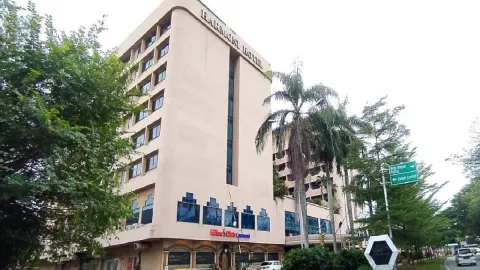 Gubernur Sedih dengan Tutupnya Salah Satu Hotel Tertua di Batam - GenPI.co
