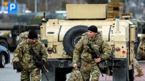 Antisipasi Invasi Rusia ke Ukraina, AS Kirim 3 Ribu Tentara - GenPI.co