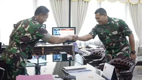 Diam-diam Mengejutkan, Panglima TNI Andika Bertemu Laksamana Yudo - GenPI.co