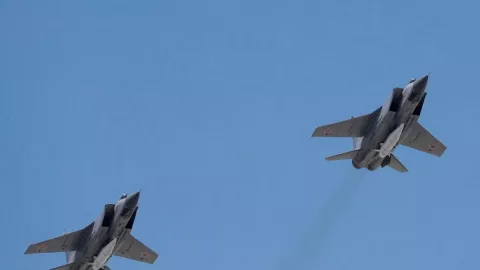 Ngeri! Rusia Kirim Jet Tempur dengan Rudal Hipersonik ke Suriah - GenPI.co