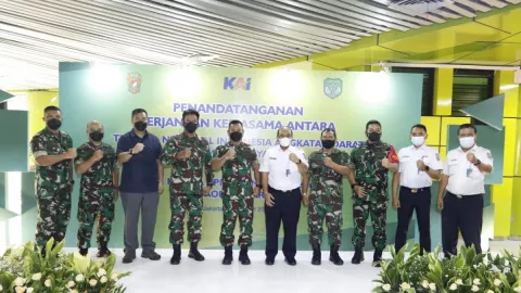 PT KAI Daop 1 Jakarta Kerja Sama dengan Kodam Jaya - GenPI.co