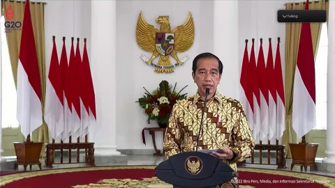 Ujang Kritik Ucapan Joko Widodo Soal Stop Perang: Ambyar! - GenPI.co