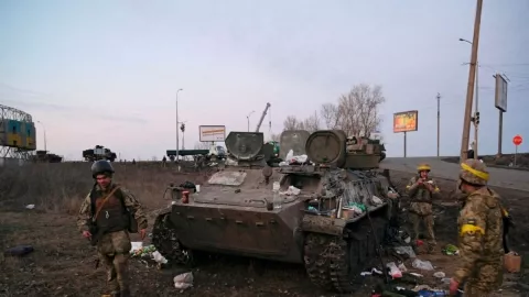 Ukraina Memukul Balik, Ratusan Kendaraan Tempur Rusia Jadi Puing - GenPI.co