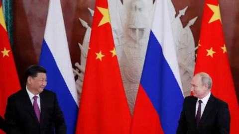 Manuver China Bikin Dunia Tenang, Rusia Bisa Kalang Kabut - GenPI.co