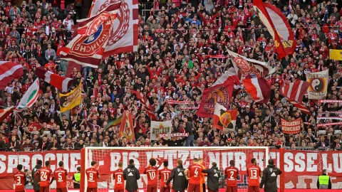 Kingsley Coman Menggila, Bayern Munchen Bungkam RB Salzburg - GenPI.co