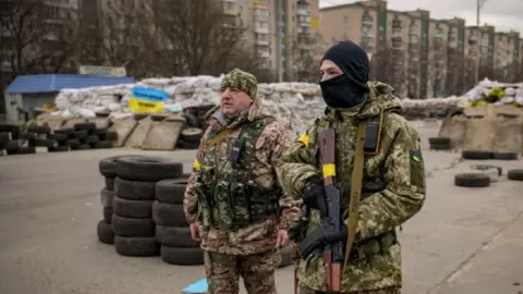 Teror Pasukan Rusia Bikin Takut, Wali Kota di Ukraina Dibeginikan - GenPI.co