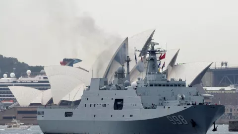 Manuver Kapal China Bikin Filipina Ngamuk, Bisa Perang Dunia - GenPI.co