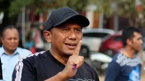 Jersey RANS Nusantara FC Tambalan, Rahmad Darmawan Buka Suara - GenPI.co