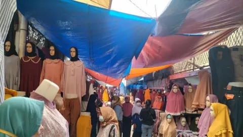 Jelang Ramadan, Pasar Tanah Abang Diserbu Pembeli - GenPI.co