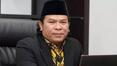 PKB Copot Luqman Hakim dari Komisi II, Junimart Beri Komentar - GenPI.co