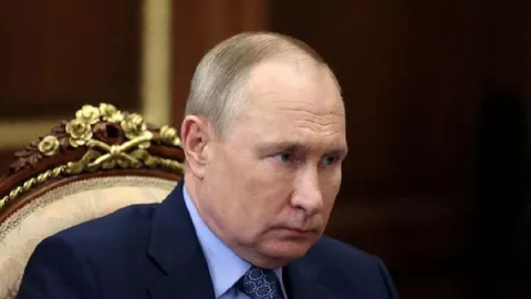 Menteri Luar Negeri Rusia Tepis Vladimir Putin Menderita Sakit - GenPI.co