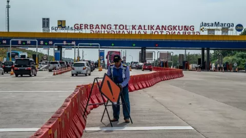Arus Mudik, Tol Cikampek Hingga Semarang Diberlakukan Satu arah - GenPI.co