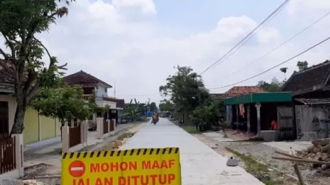 Viral Crazy Rich Bangun Jalan, Pemkab Grobogan Ogah Disudutkan - GenPI.co