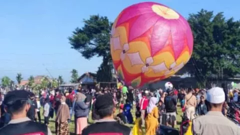 Polisi Jaga Festival Balon Udara di Wonosobo - GenPI.co