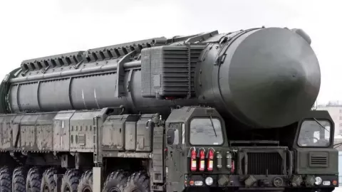 Ancaman Baru Putin ke Barat, Rudal Nuklir Seberat 50 Ton - GenPI.co