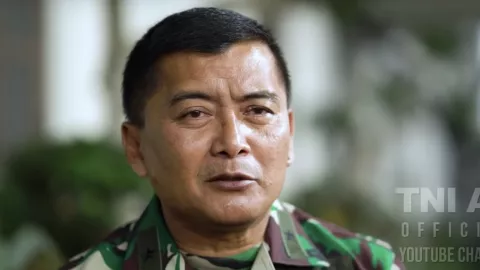 2 Mobil Dinas TNI AD Buat Macet Bandara, Ini Kata Brigjen Tatang - GenPI.co