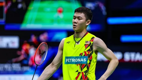Indonesia Open: Dihajar Anthony Ginting, Lee Zii Jia Kena Sial - GenPI.co