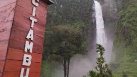 Keindahan 4 Curug di Jabar Bisa Bikin Wisatawan Berdecak Kagum - GenPI.co