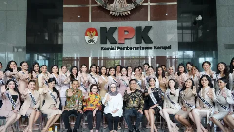 45 Finalis Puteri Indonesia Tiba-tiba Datangi KPK, Oh Ternyata - GenPI.co