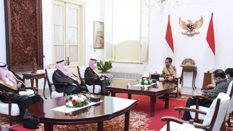 Bertemu Menlu Arab Saudi, Jokowi Bahas Hal Penting Soal Haji - GenPI.co