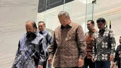 Surya Paloh dan SBY Bakal Bikin Poros? Ini Analisis Refly Harun - GenPI.co