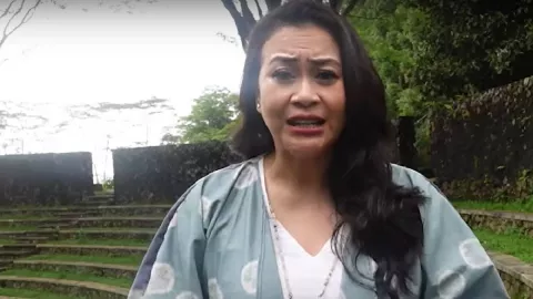 Istri Menolak Bermain Cinta, Zoya Amirin Beri Solusi Ciamik - GenPI.co