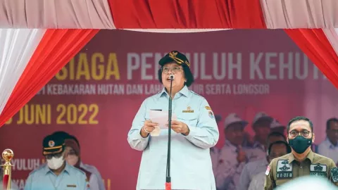Menteri Siti Ajak Penyuluh Kehutanan Bahu-Membahu Jaga Hutan - GenPI.co