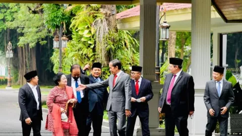 Pengamat Beber Tujuan Reshuffle Kabinet, Sebut Arus Besar Jokowi - GenPI.co