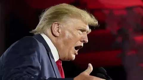 Donald Trump Melancarkan Serangan, Ucapannya Penuh Kemarahan - GenPI.co