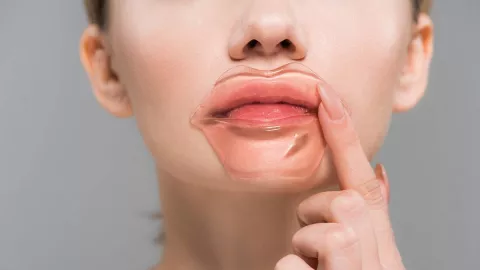 3 Masker Bibir Terbaik untuk Melembapkan dan Mencerahkan - GenPI.co