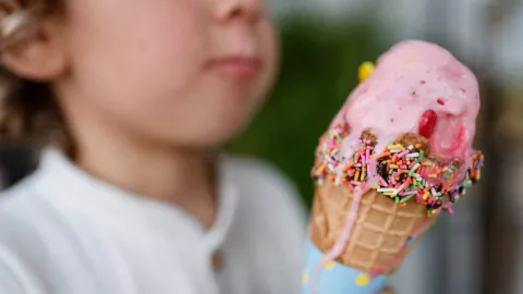 Jangan Dilarang, Ini 4 Manfaat Baik Es Krim Bagi Anak - GenPI.co